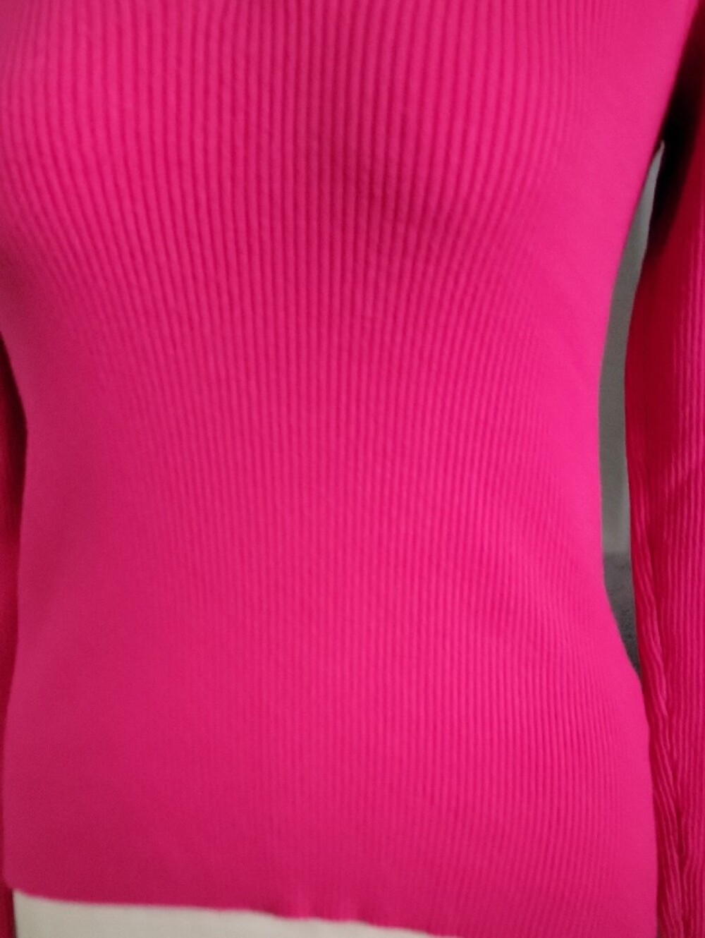 Tahari Bright Fuchsia Ribbed Collared V-Neck Top - Picture 3 of 6